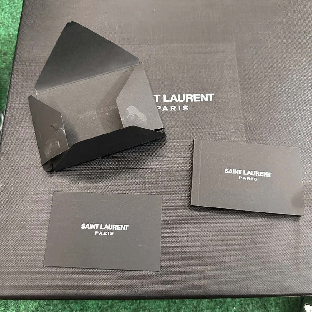 YSL Yves Saint Laurent Silver
Leather Lace Up Heels Size 39 - Picture 10 of 12